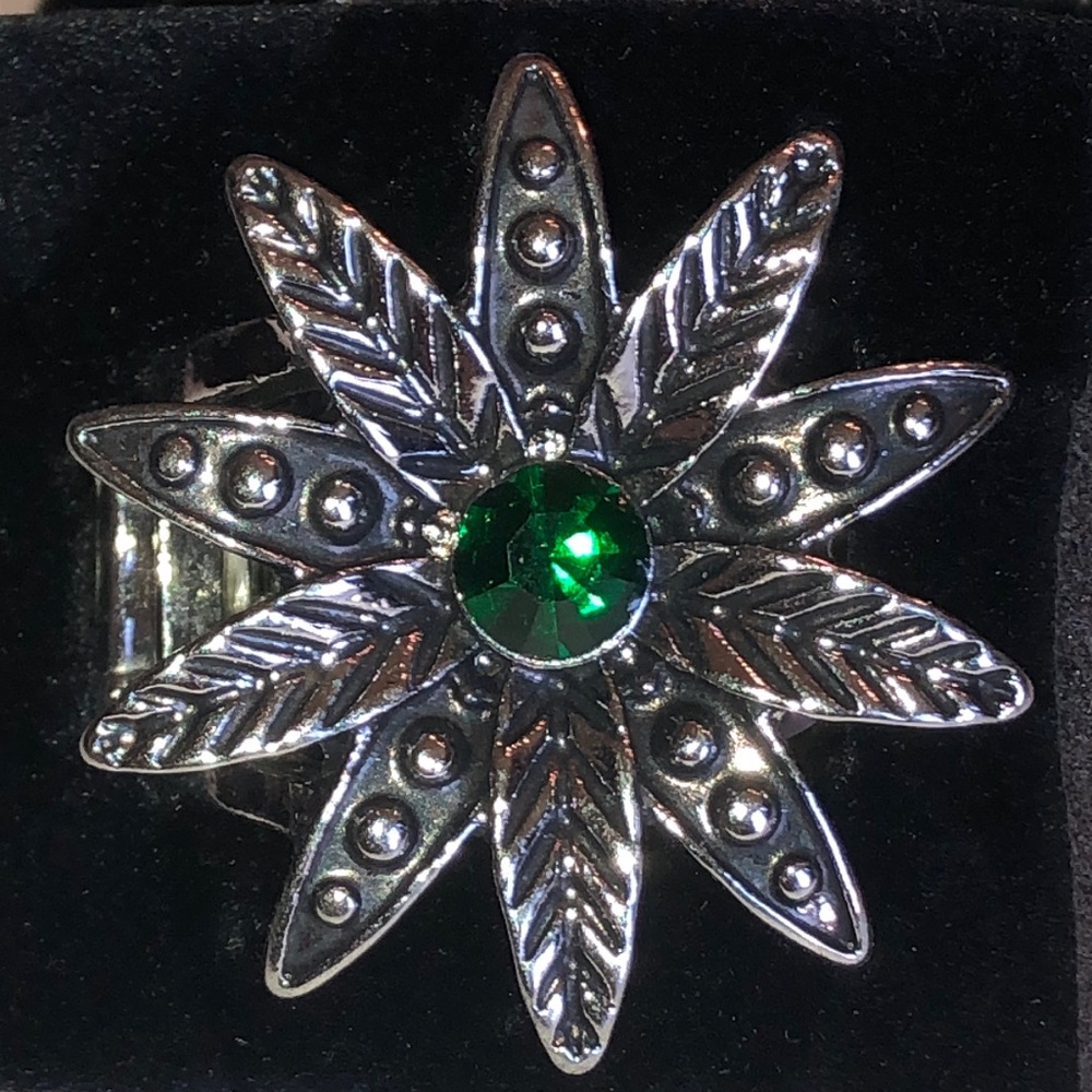 Silver Tone Flower Ring with Green Rhinestone Center